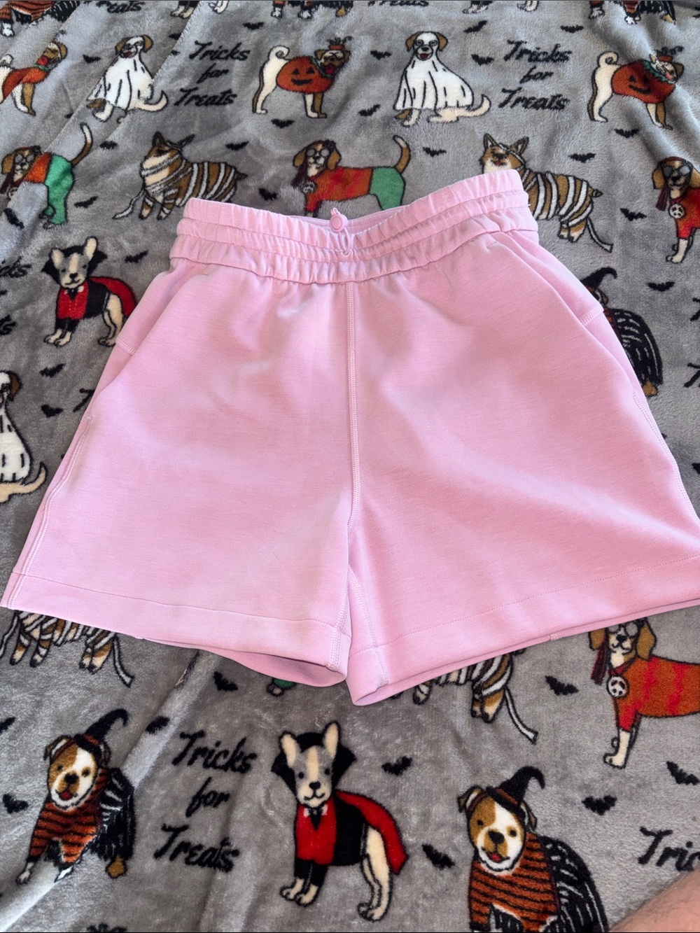 Lululemon Softstreme High-Rise Short 4"
Vitapink